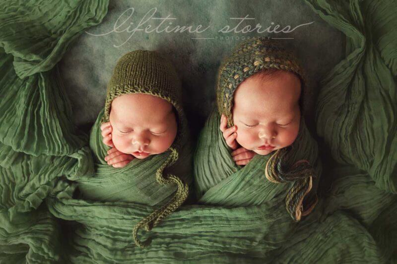 twins sleeping green