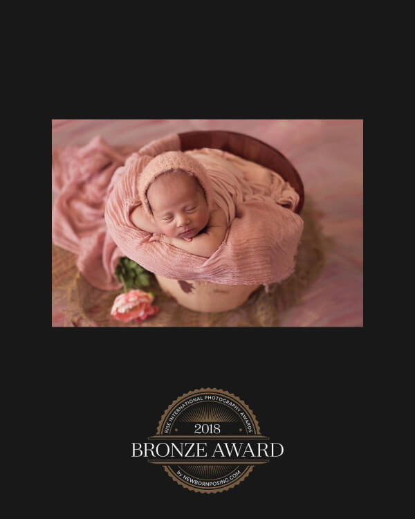 newbornposing award 2018